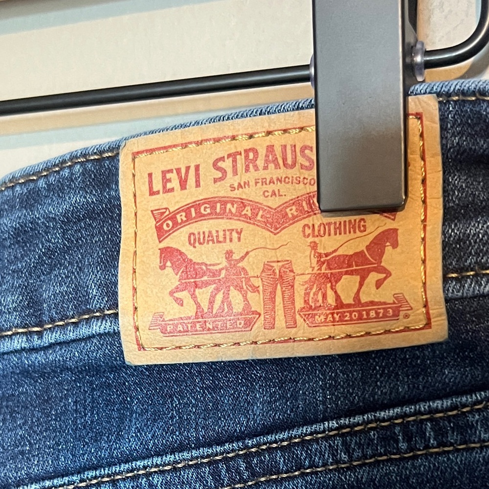 Levi's 711 Distressed Skinny Jeans Size 31 - Picture 7 of 10